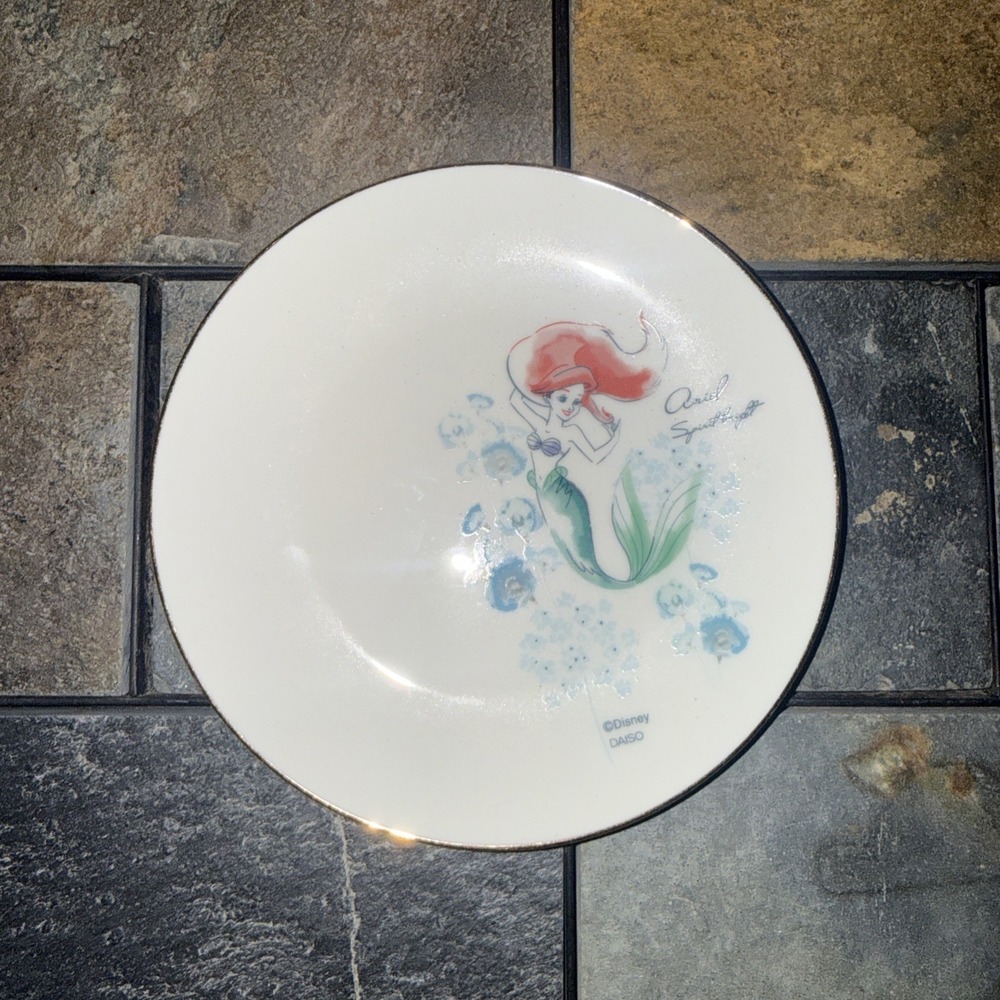 Disney Daiso Ariel Gold Rim Ceramic Plate 6"
